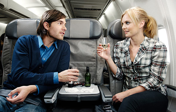 Icelandair Premium Economy with empty middle seat