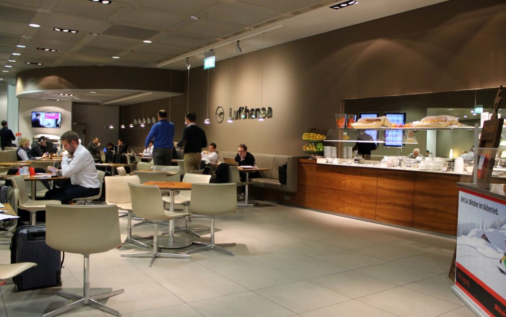 Austrian Airlines Business Class Munich-Vienna lounge