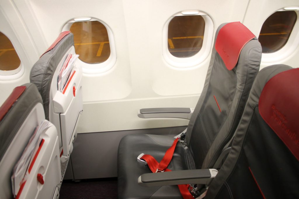 Austrian Airlines Business Class Munich-Vienna seat and cabin