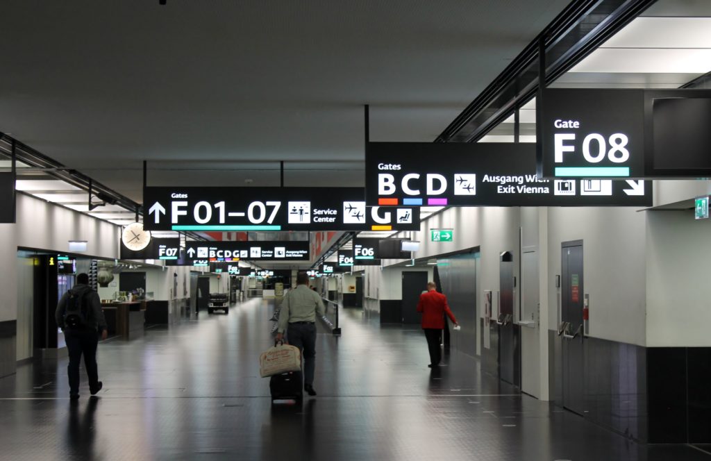 Austrian Airlines Business Class Munich-Vienna transit hall