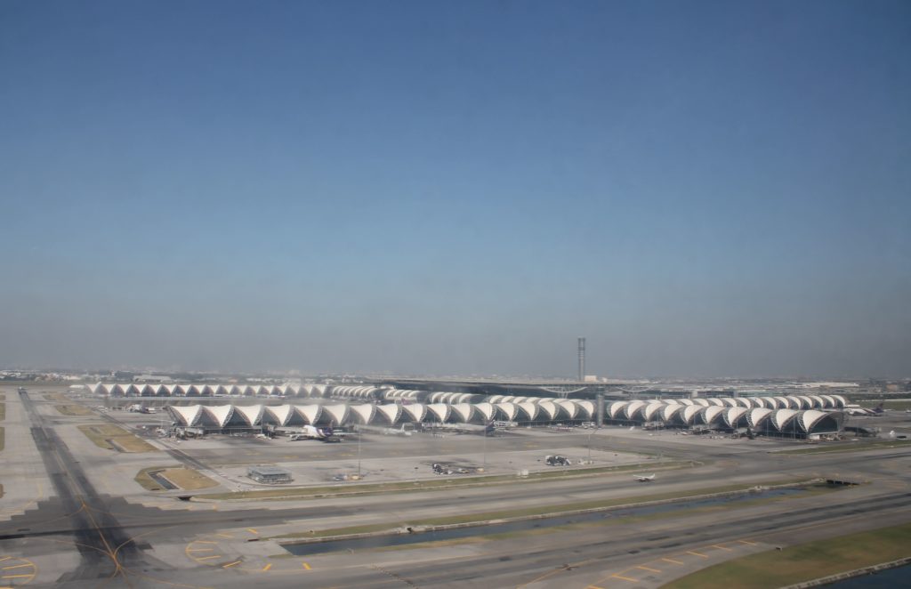 Singapore Airlines Economy Class Bangkok-Singapore Changi terminal building