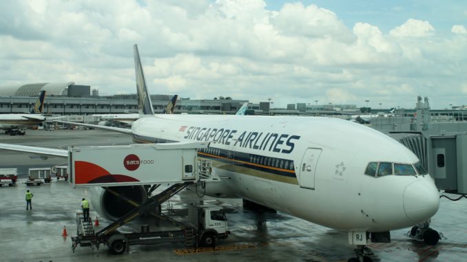 Singapore Airlines Economy Class Bangkok-Singapore Changi