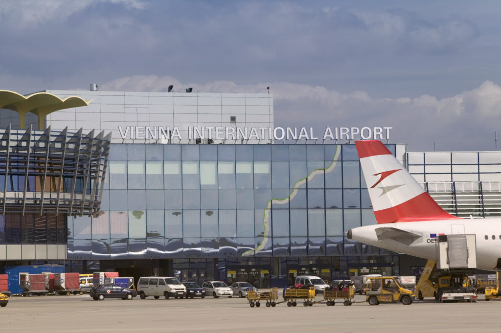 austrian-airlines-opens-new-priority-check-in-at-vienna-airport-morepremium