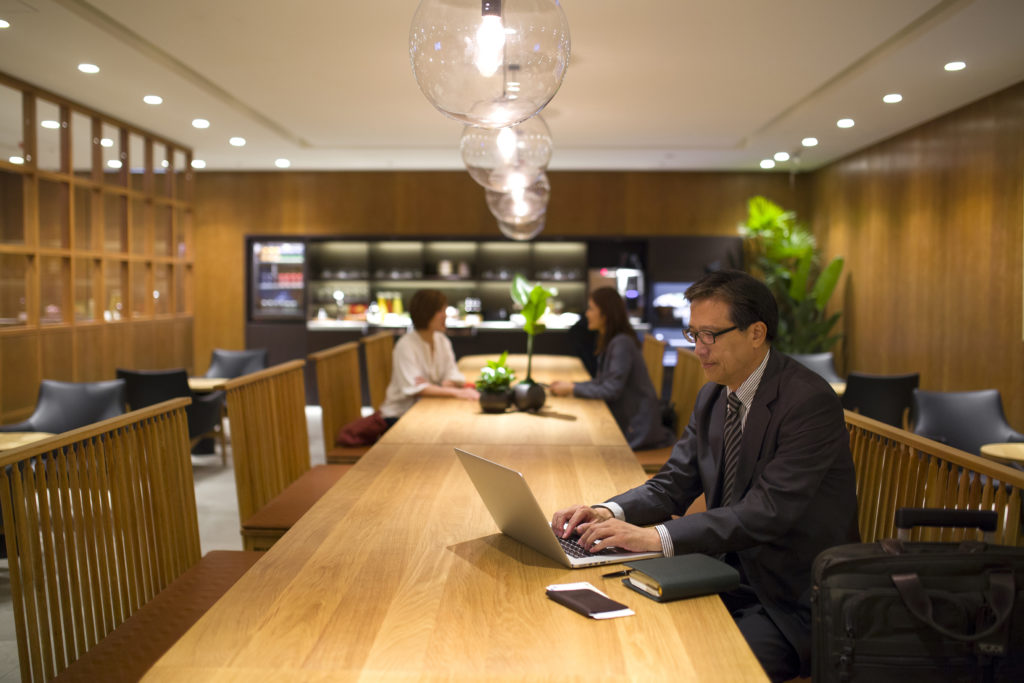 Cathay Pacific New Lounge Taipei restaurant area