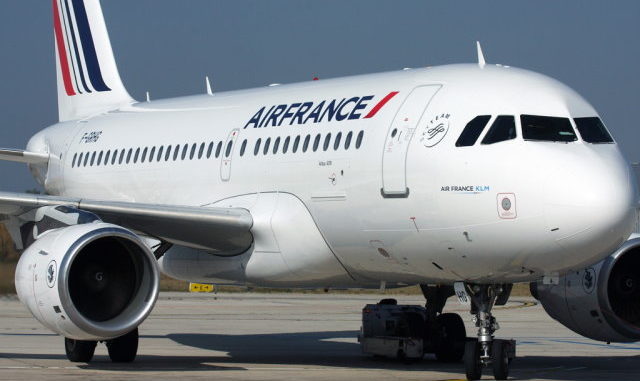 Air France Airbus A319 on the apron at Paris CDG
