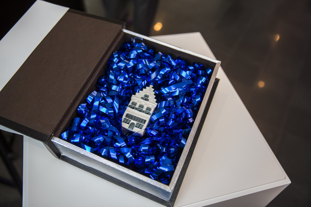 KLM Delftware house nr 96 in gift box