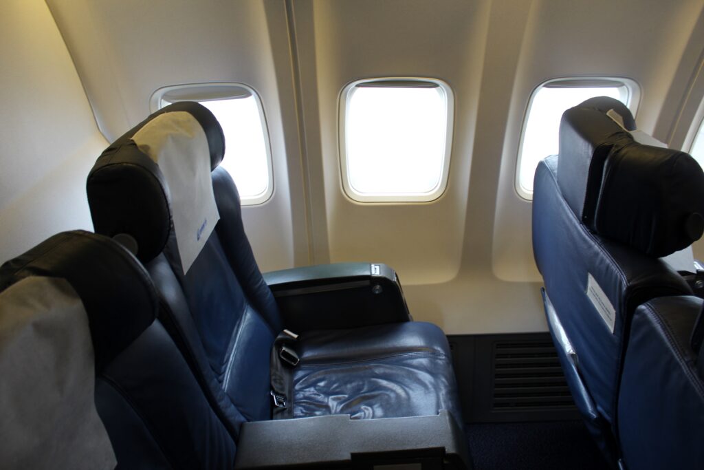 Tarom Business Class on the Boeing 737