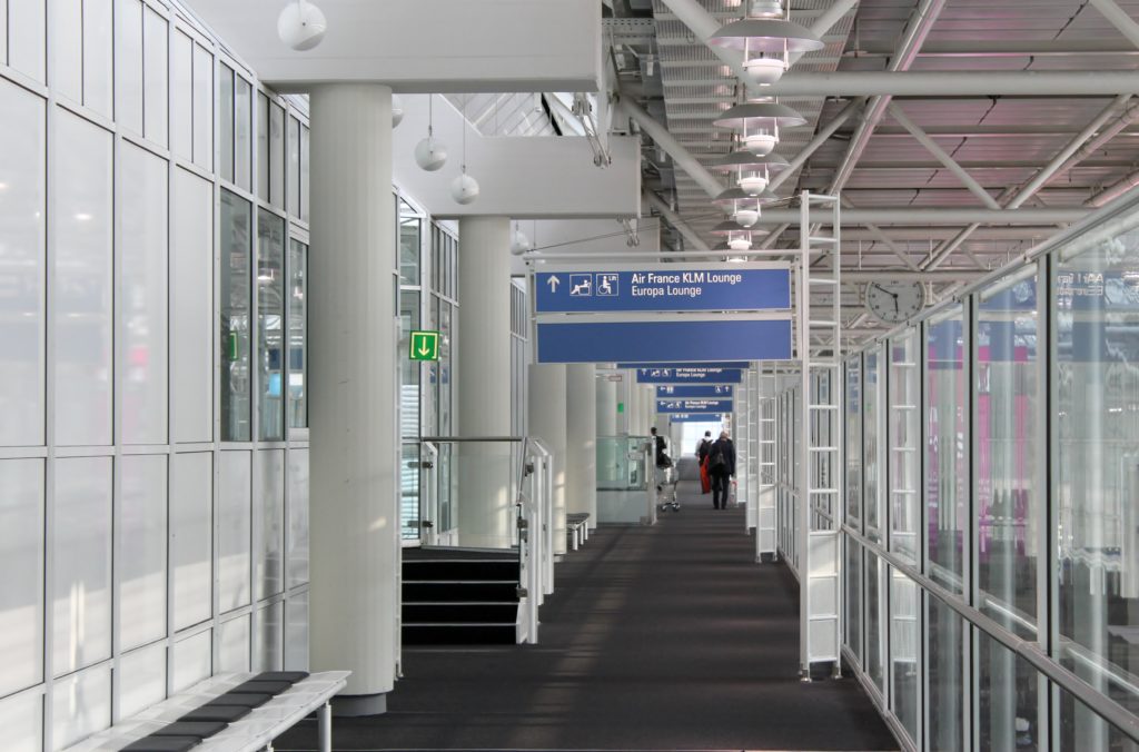 Europa Lounge, Munich, Terminal 1 lounge corridor