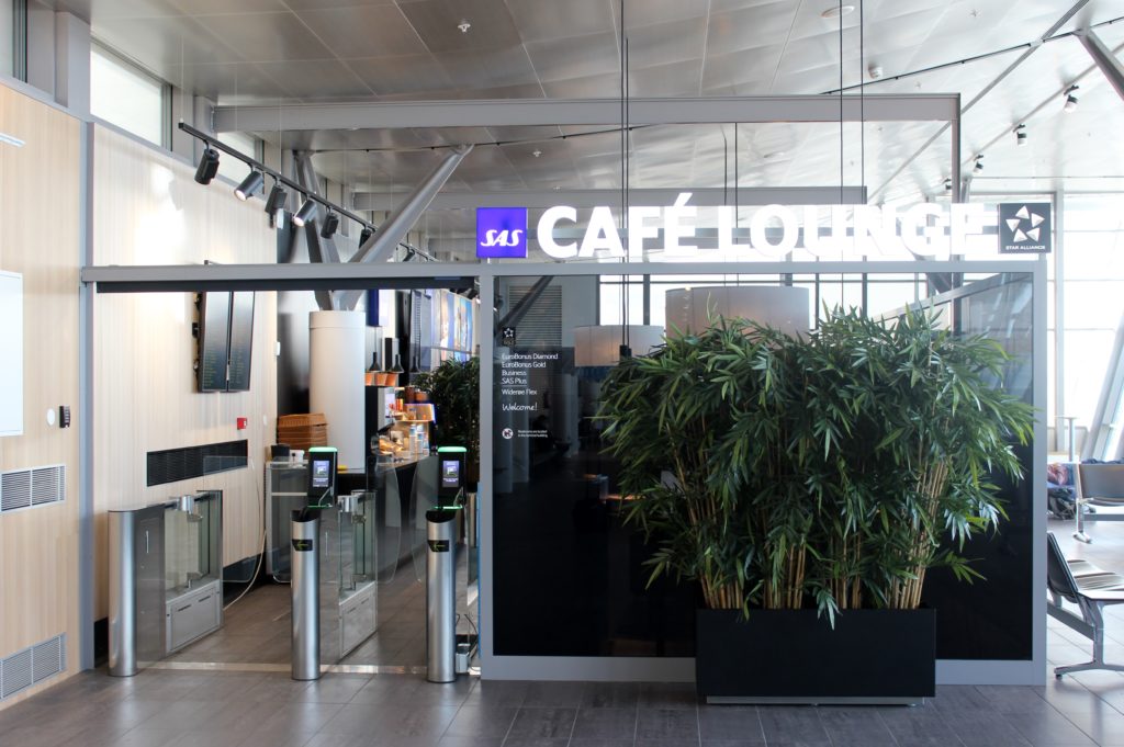 SAS Cafe Lounge, Trondheim Vaernes entrance