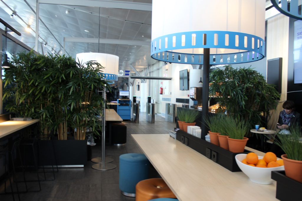 SAS Cafe Lounge, Trondheim Vaernes interior and seating area