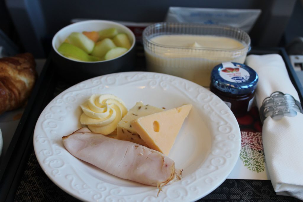 KLM Business Class Amsterdam-Paris breakfast