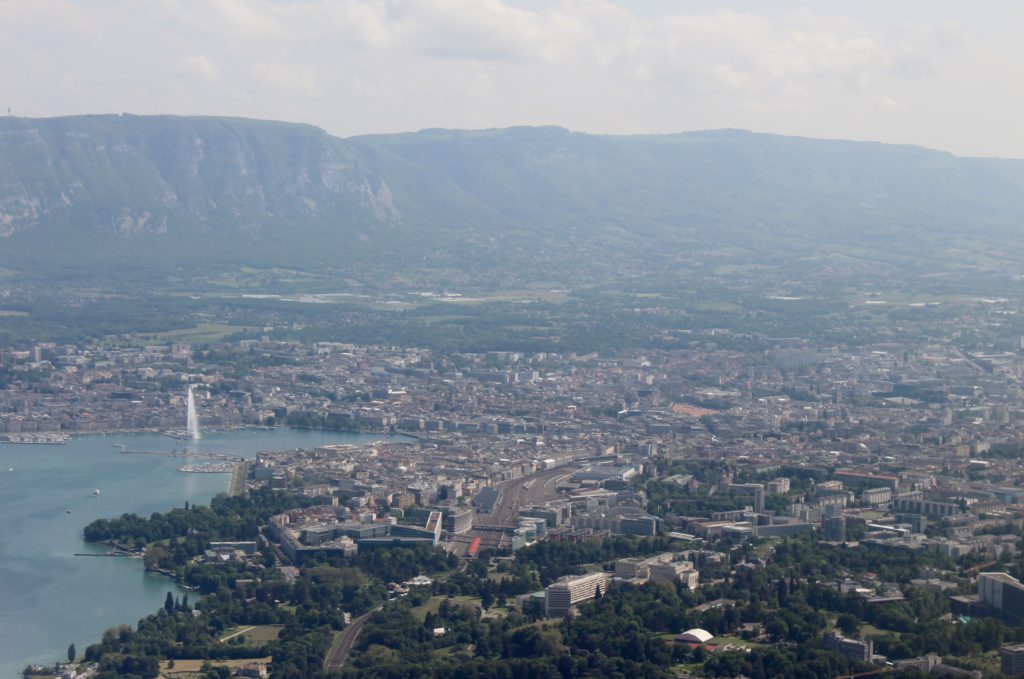 Lufthansa Economy Class Geneva-Frankfurt city centre