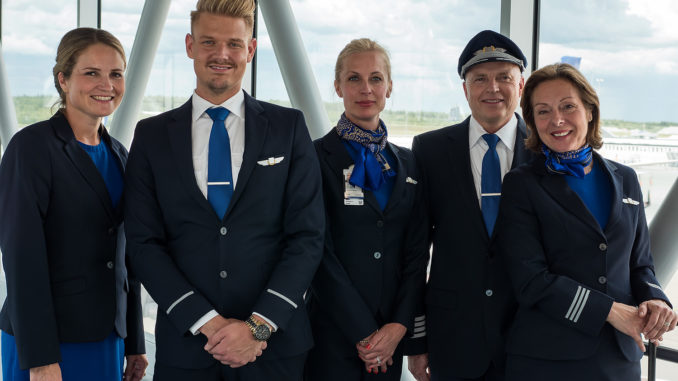 SAS cabin crew in the new uniform at the airport