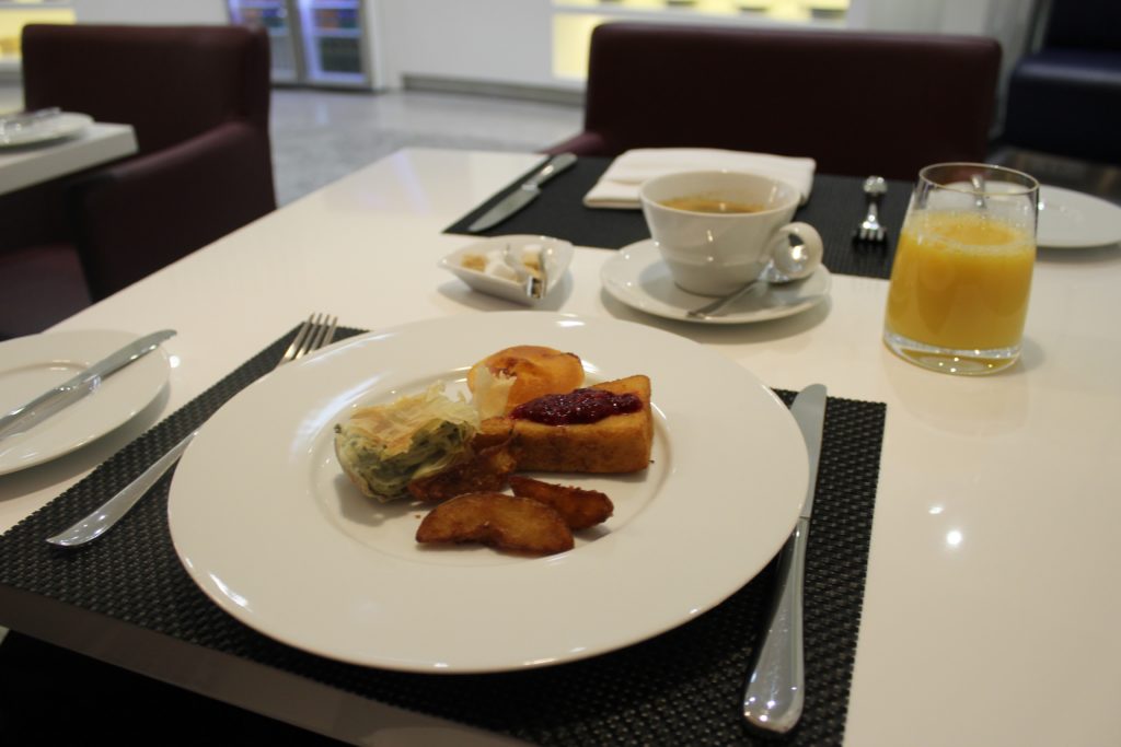 Breakfast in the Air Serbia Premium Lounge in Belgrade