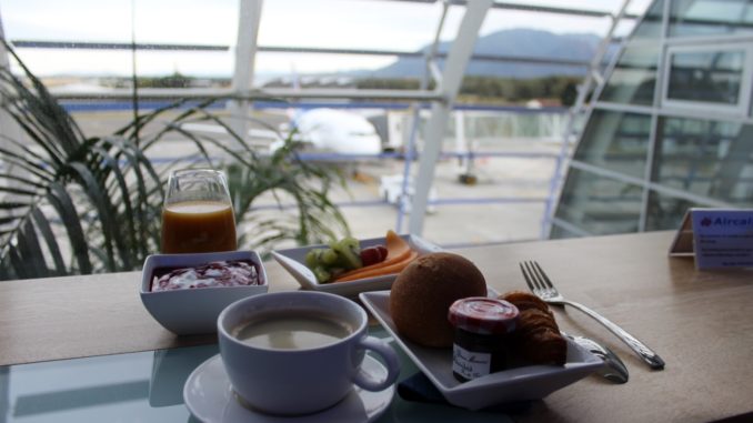 Breakfast in the Aircalin Hibiscus Lounge in Noumea