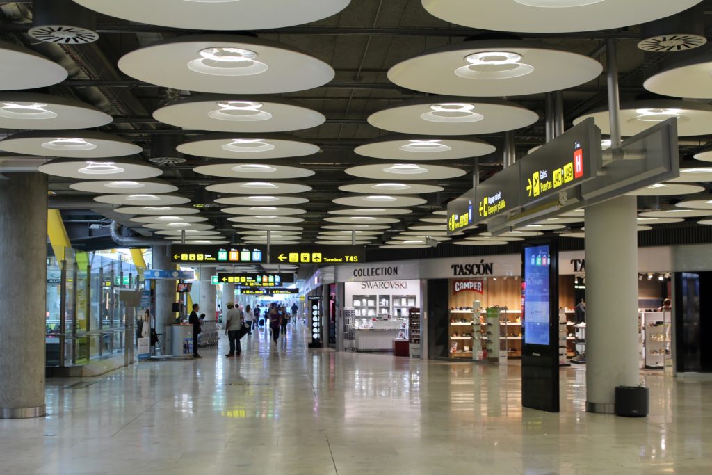 Iberia Business Class Lisbon-Madrid transit hall