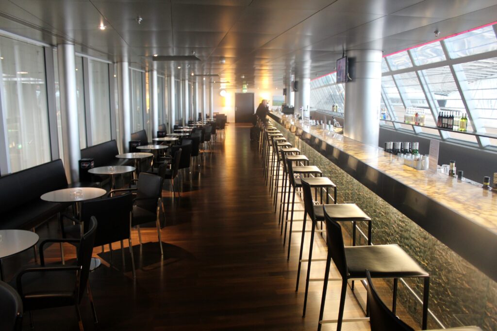 The lounge bar Swiss Business Lounge Zurich
