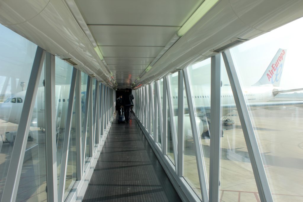 Air Europa Business Class Airbus A330 Barcelona-Madrid boarding