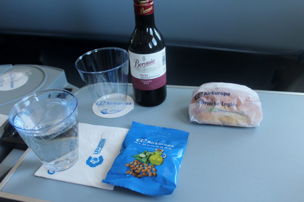 Air Europa Business Class Airbus A330 Barcelona-Madrid snacks and drinks