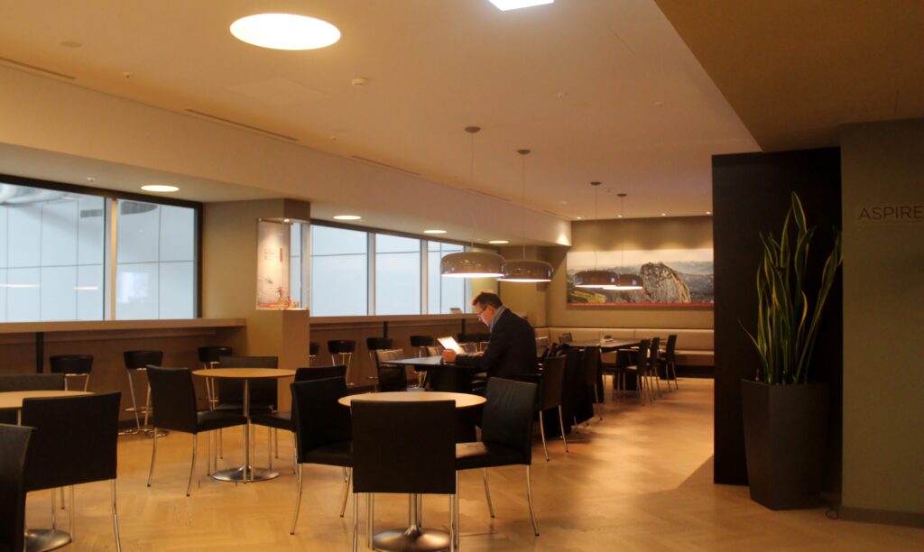 Aspire Lounge OneWorld Zürich Kloten Schengen