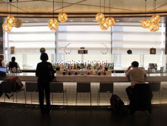 Cocktails in the United Airlines Lounge at London Heathrow