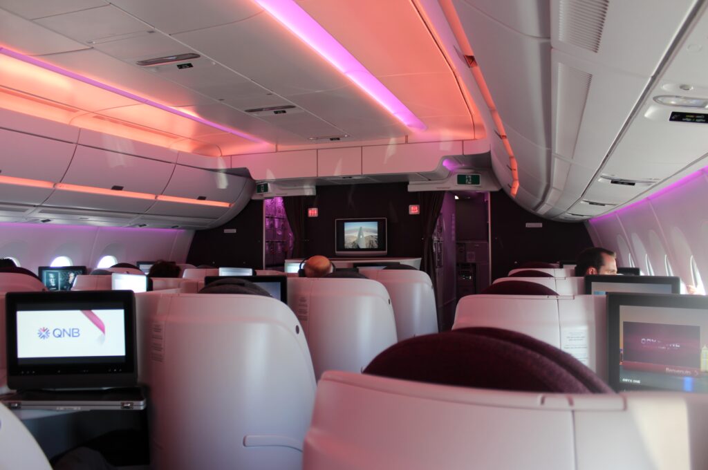 Photos: Inside Qatar Airways Business Class on the Airbus A350 ...