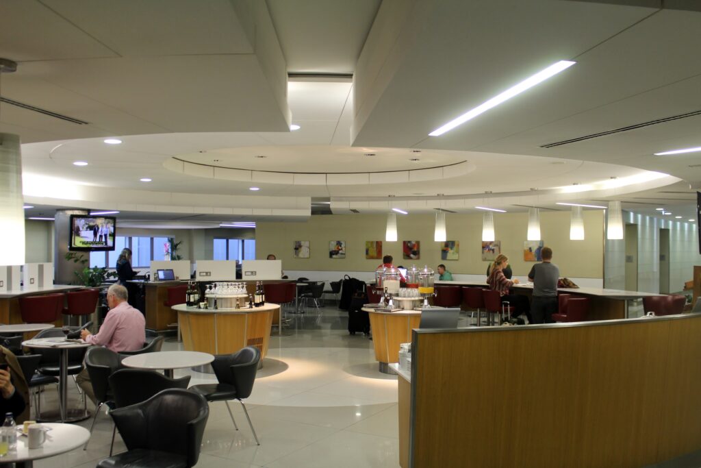 American Airlines Admirals Club, London Heathrow, Terminal 3