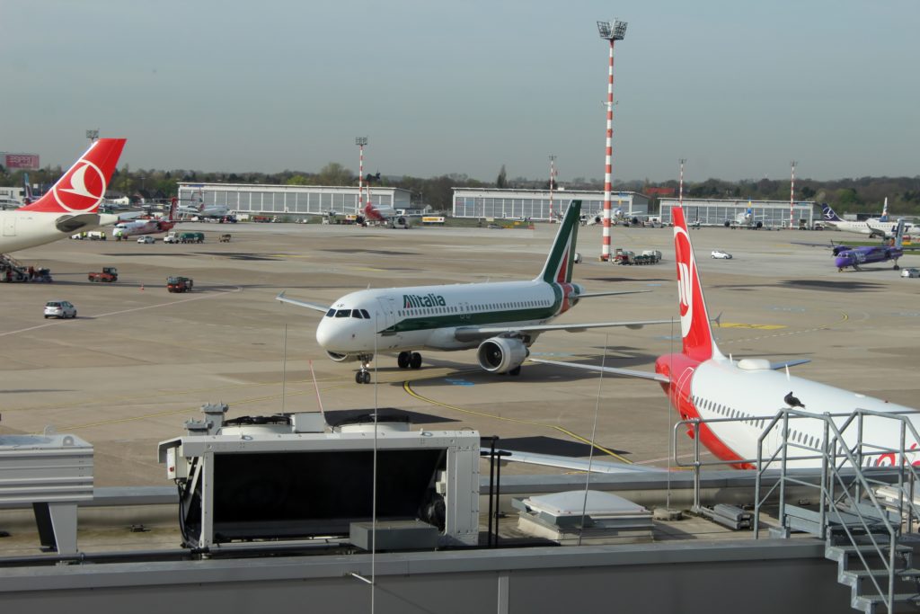 Alitalia Economy Class Dusseldorf-Milan Linate