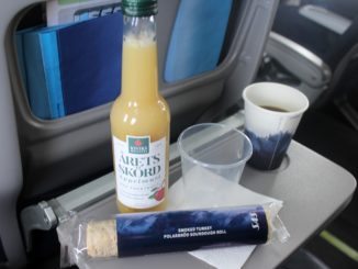 Kiviks äppelmust apple juice on SAS flights
