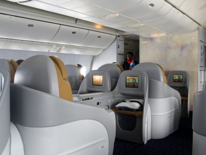 TAAG First Class Luanda-Johannesburg