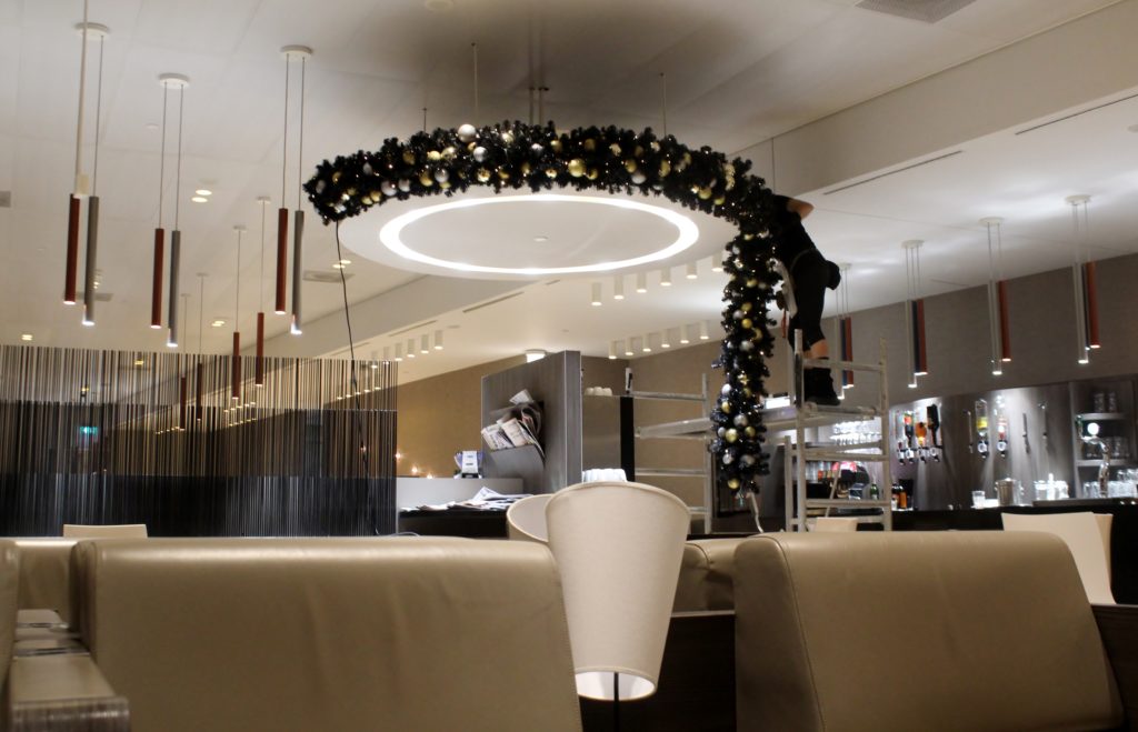 Christmas decorations in the Aspire Lounge No 41 at Amsterdam Schiphol