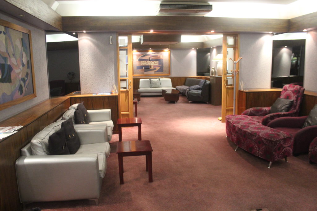 Oshoto Lounge, Windhoek Hosea Kutako