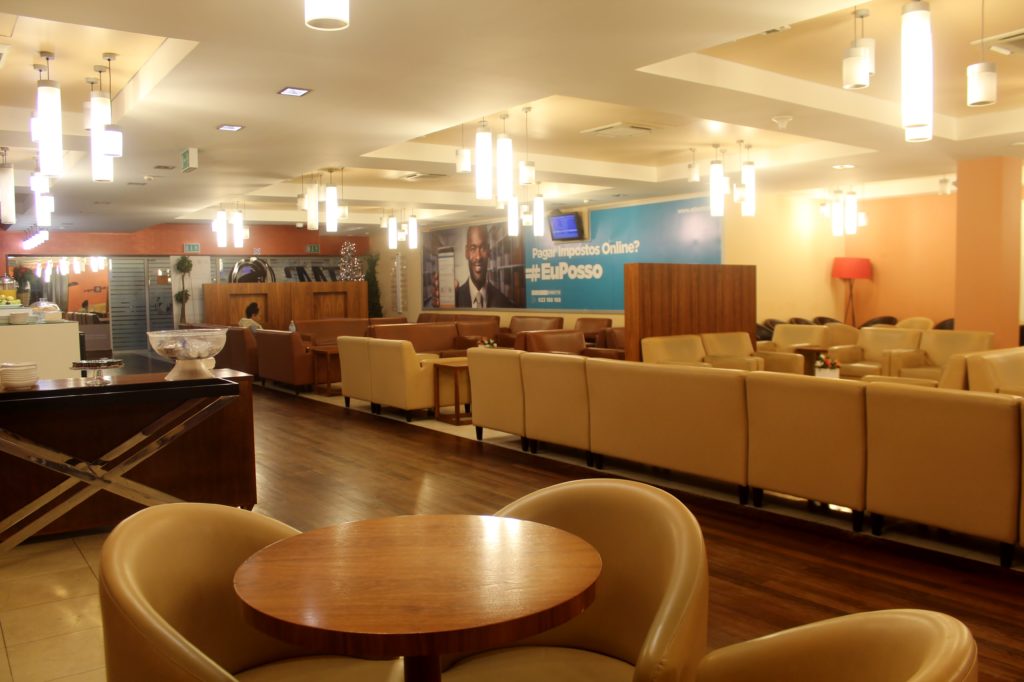 TAAG business class Lounge, Luanda