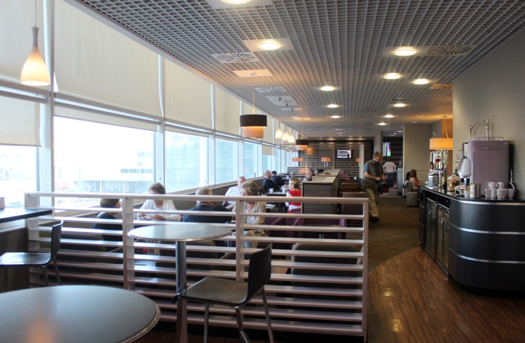 Review Aspire Lounge, Birmingham Airport  MorePremium.com