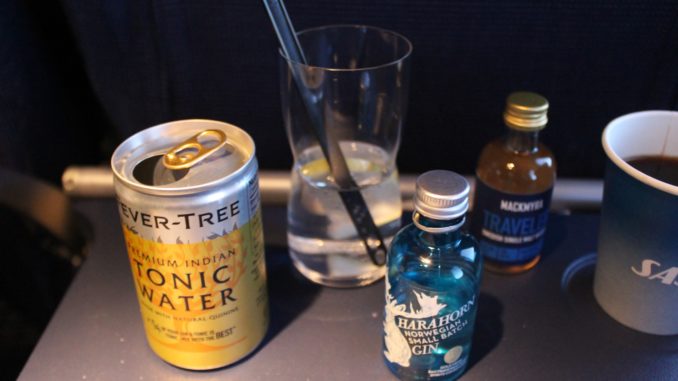 Harahorn gin and Mackmyra whisky on SAS