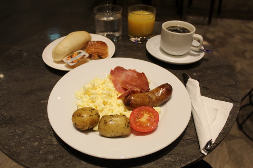Breakfast in the Plaza Premium Arrivals Lounge at London Heathrow terminal 2