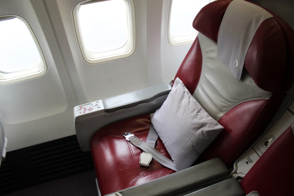 Air Niugini Business Class Honiara-Port Moresby