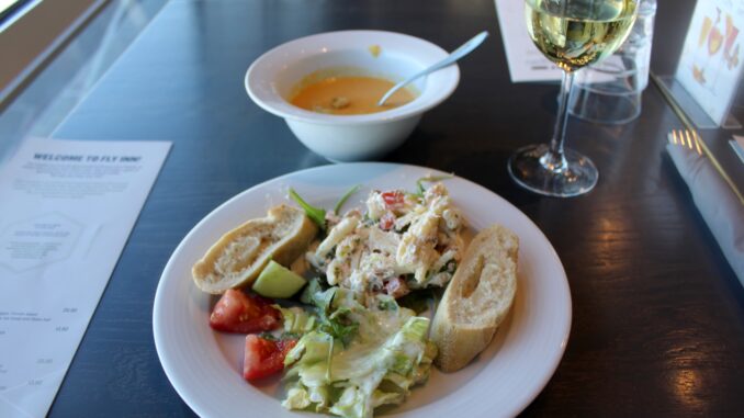 Lunch in the Fly Inn Restaurant at Helsinki Vantaa