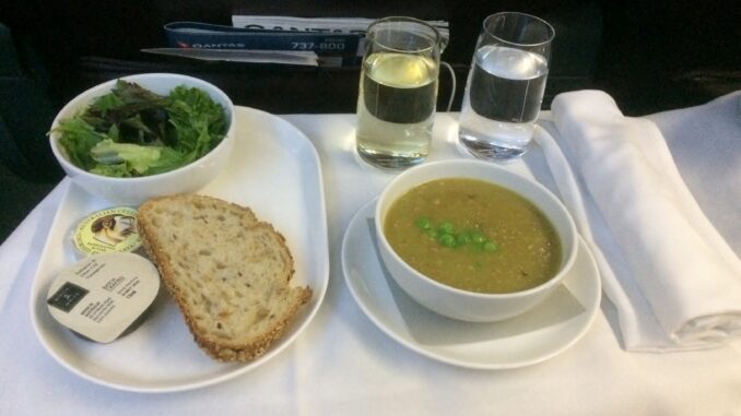 Qantas Business Class Sydney-Auckland