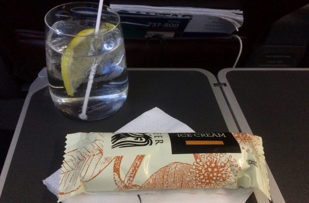 Qantas Business Class Sydney-Auckland