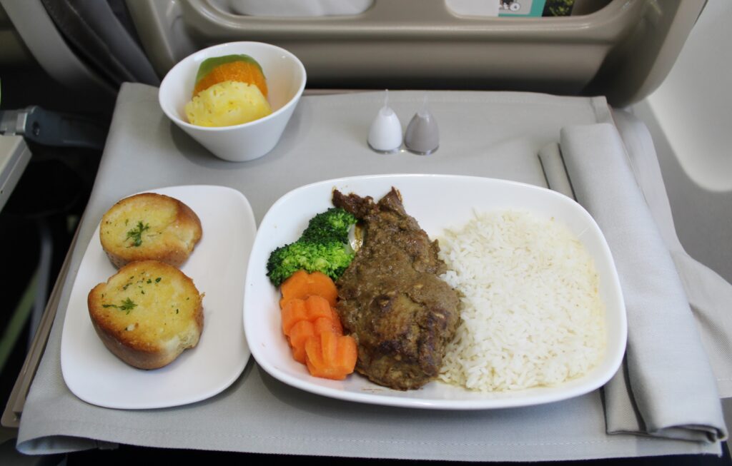 Fiji Airways Business Class Tonga Nuku'alofa-Nadi