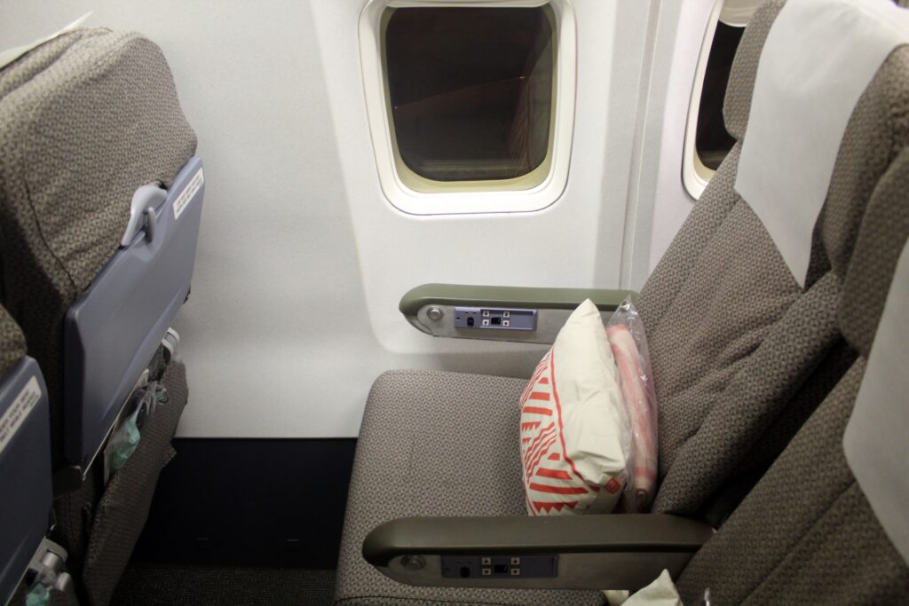 Fiji Airways Economy Class Nadi-Auckland