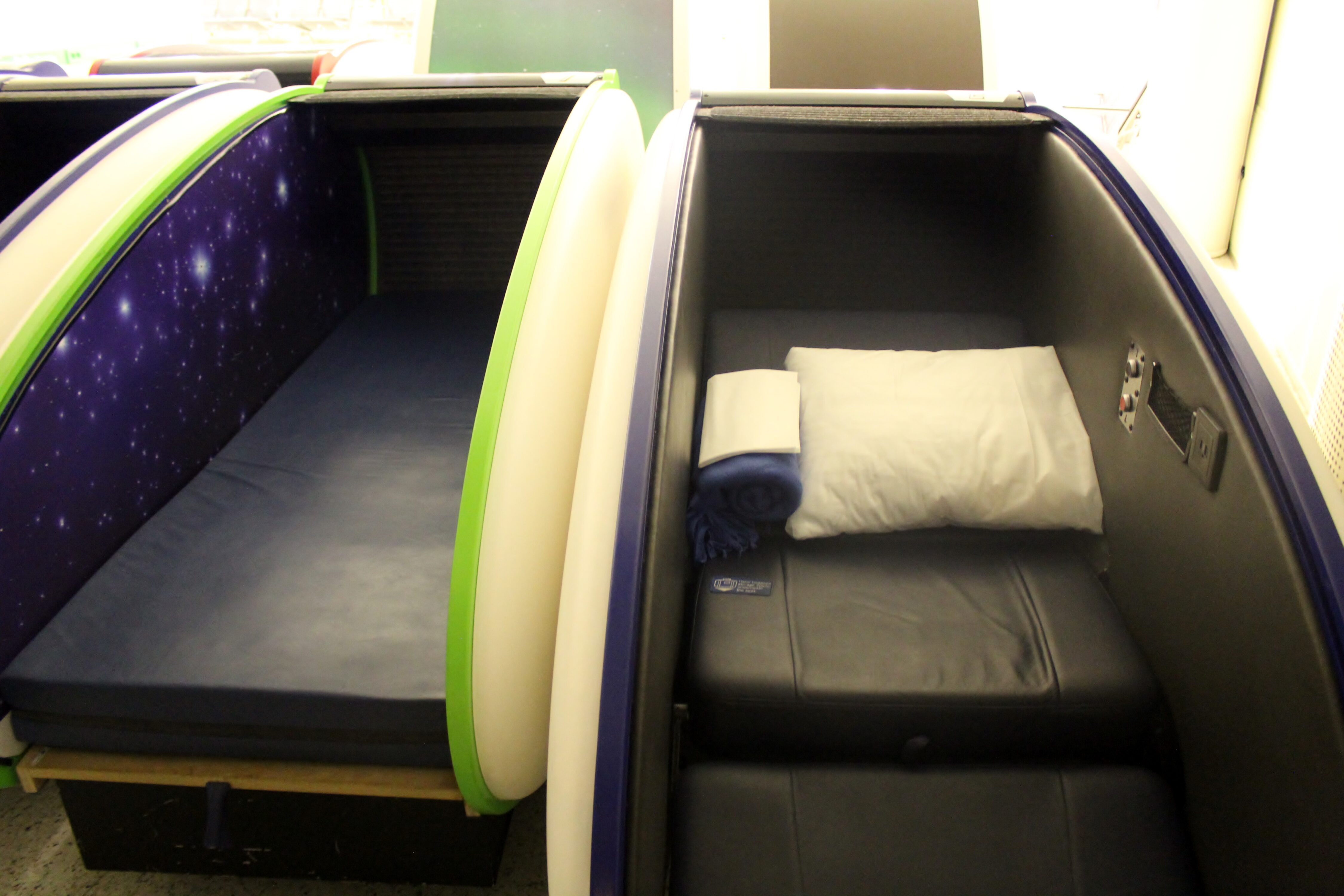 Review A Night In A Gosleep Igloo Pod At Helsinki Airport Morepremium Com