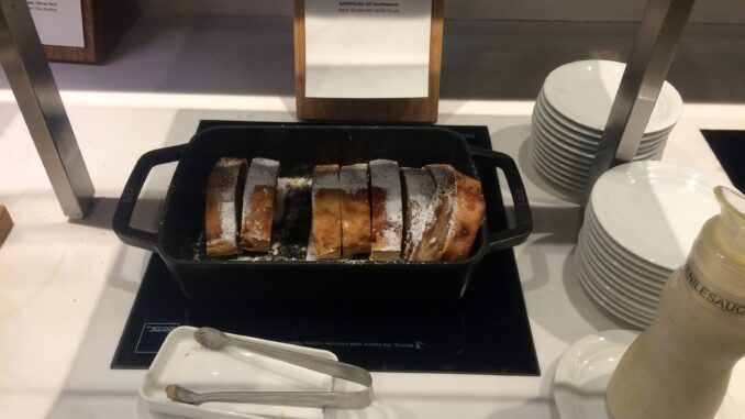 Apfelstrudel in the Lufthansa Senator Lounge in Frankfurt