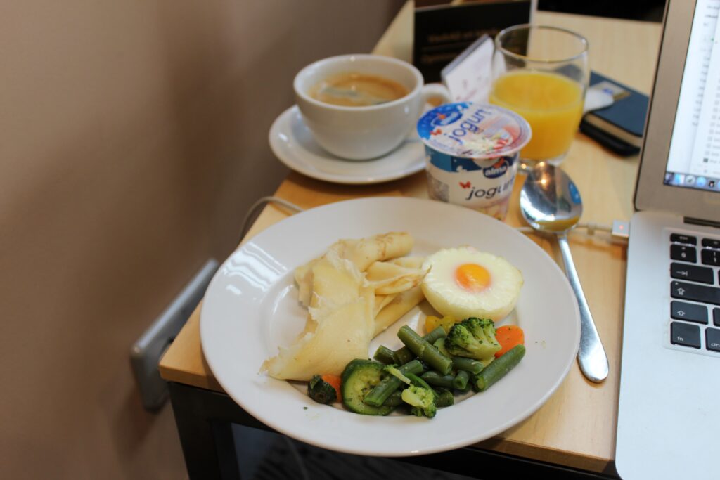 Breakfast in the Primeclass Lounge at Riga airport