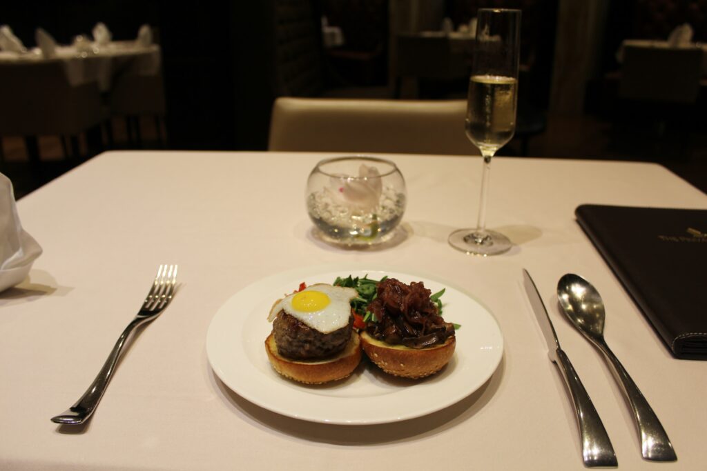 Dinner in Singapore Airlines The Private Room at Singapore Changi