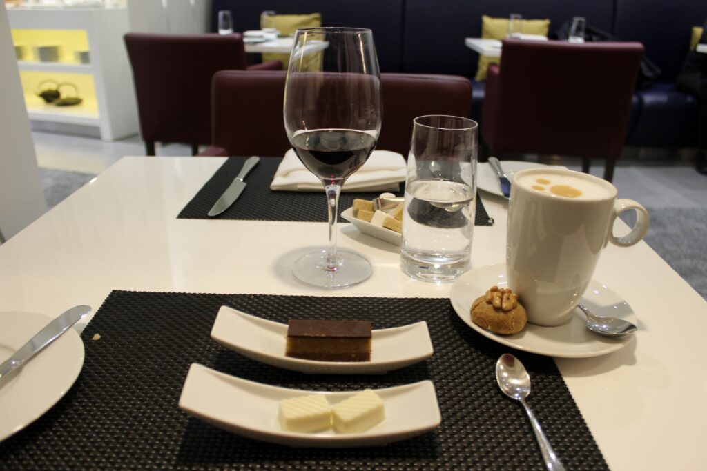 Dinner in the Air Serbia Premium Lounge in Belgrade