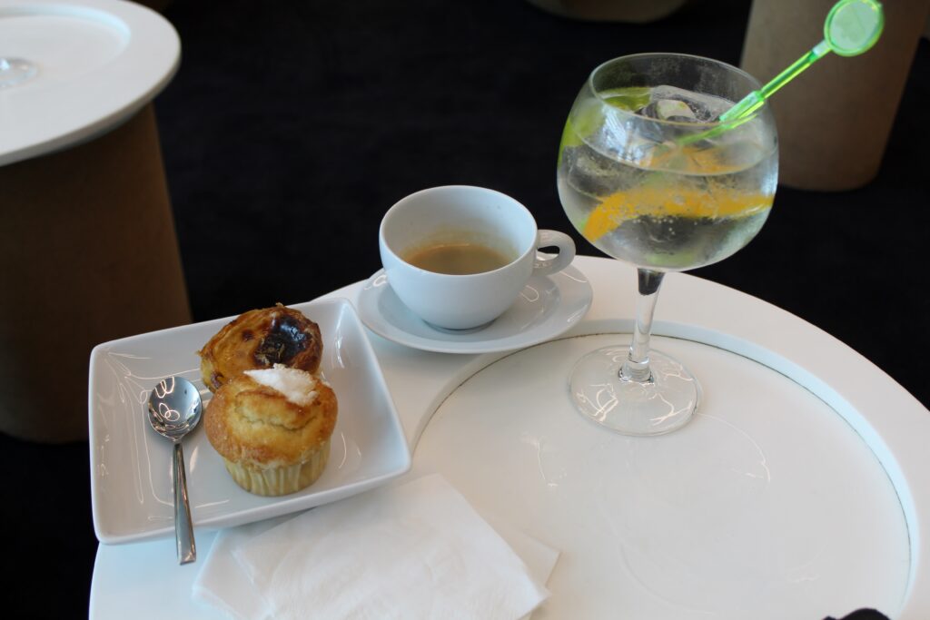 Gin & tonics at the bar in the TAP Lounge at Lisbon Airport