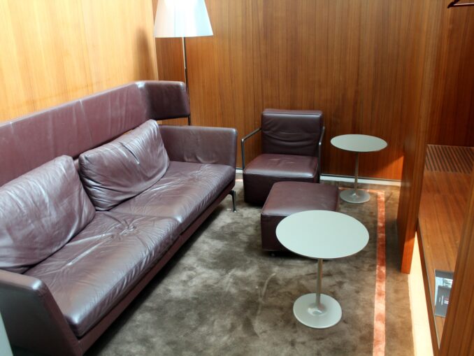 The quiet area in the Qatar Airways Al Mourjan Lounge in Doha
