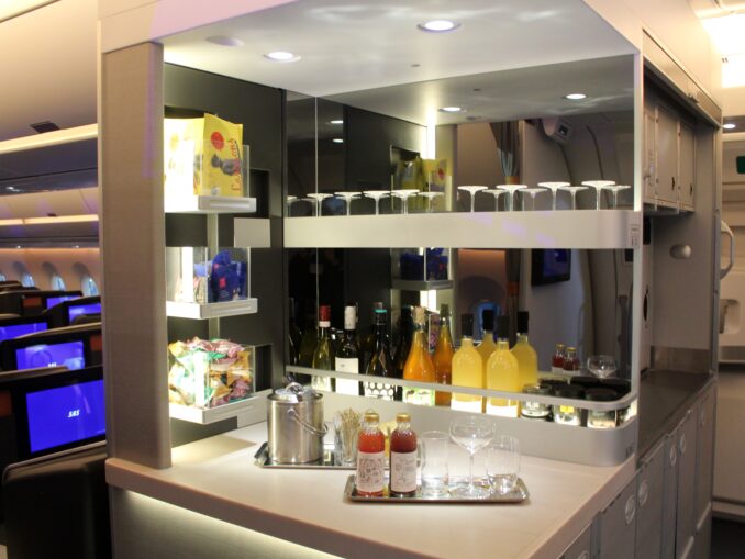The self-service bar in SAS business class on the Airbus A350